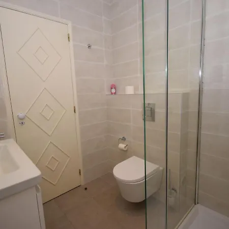 Luxurious Apartment In Lagos With Private Terrace Apartment *